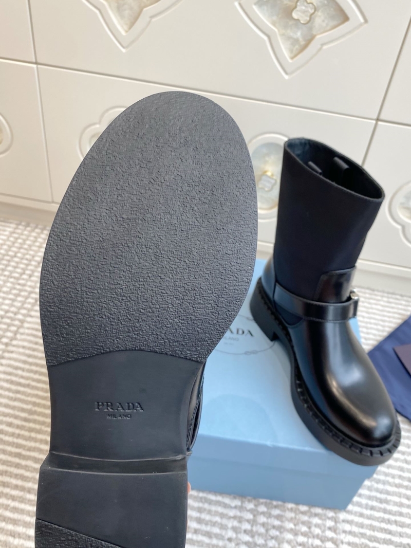 Pra*a boots